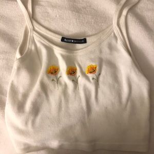 White flower crop top